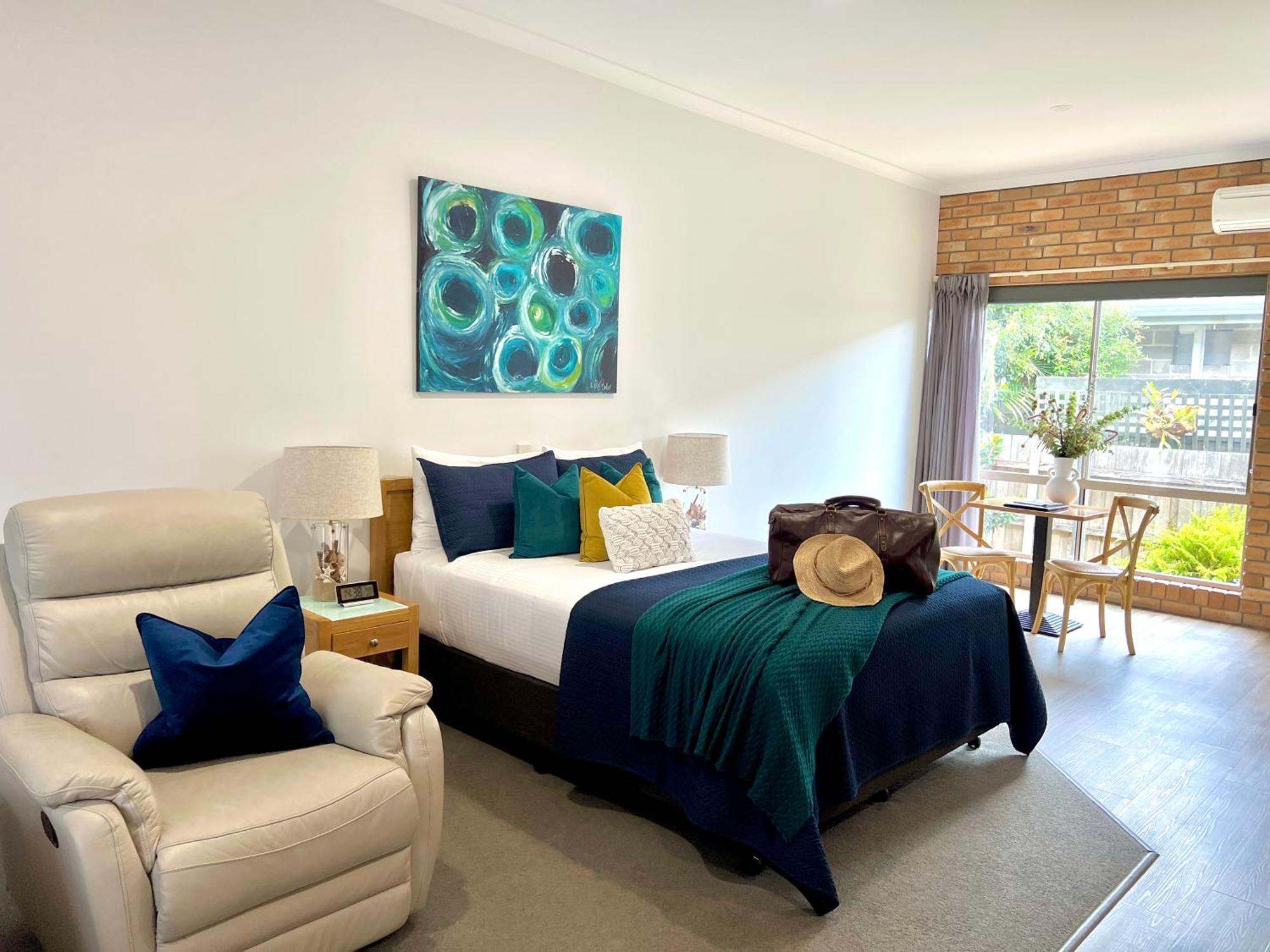 לייקס אינטרנס Coastal Waters Motor Inn מראה חיצוני תמונה