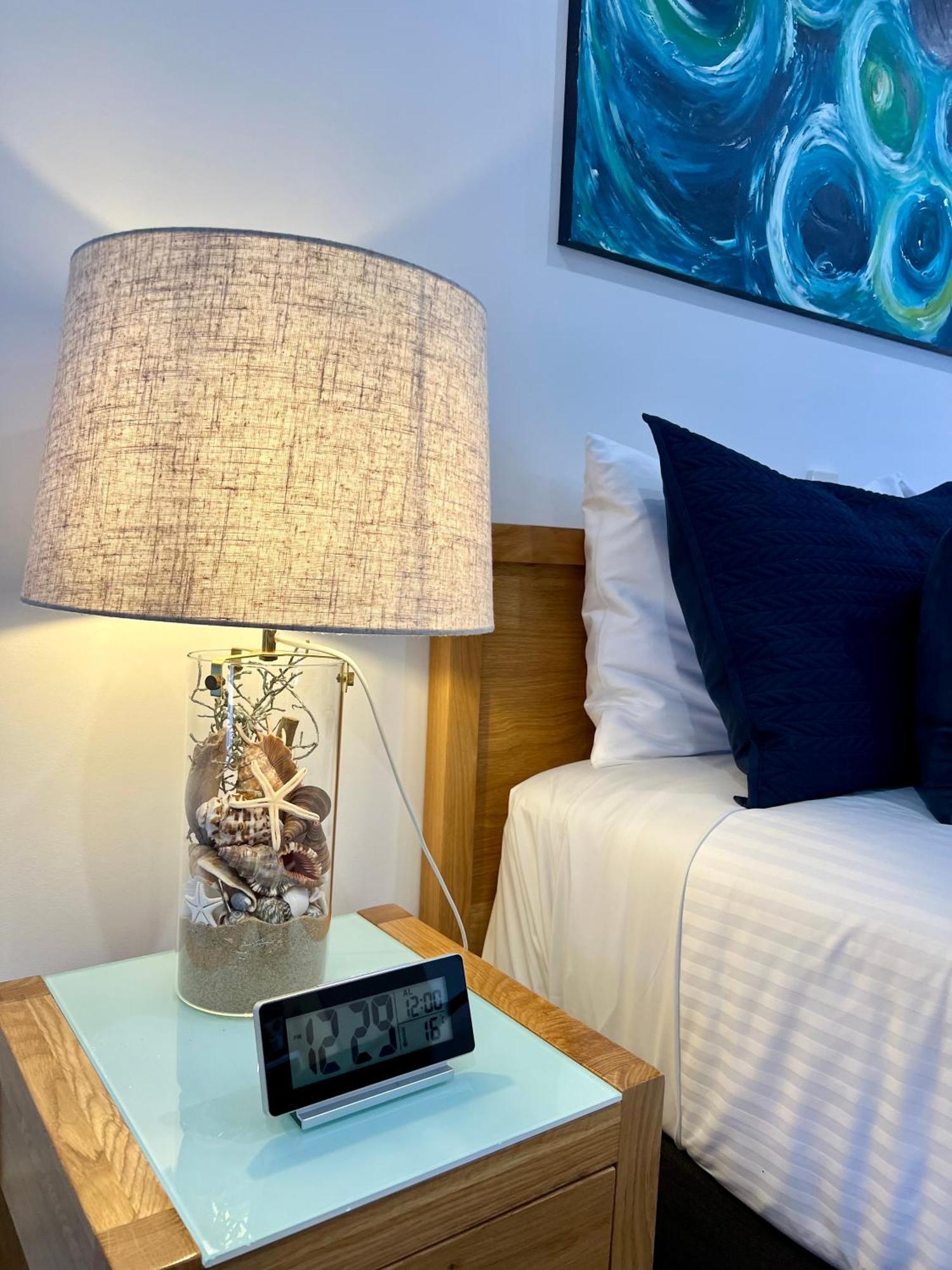 לייקס אינטרנס Coastal Waters Motor Inn מראה חיצוני תמונה