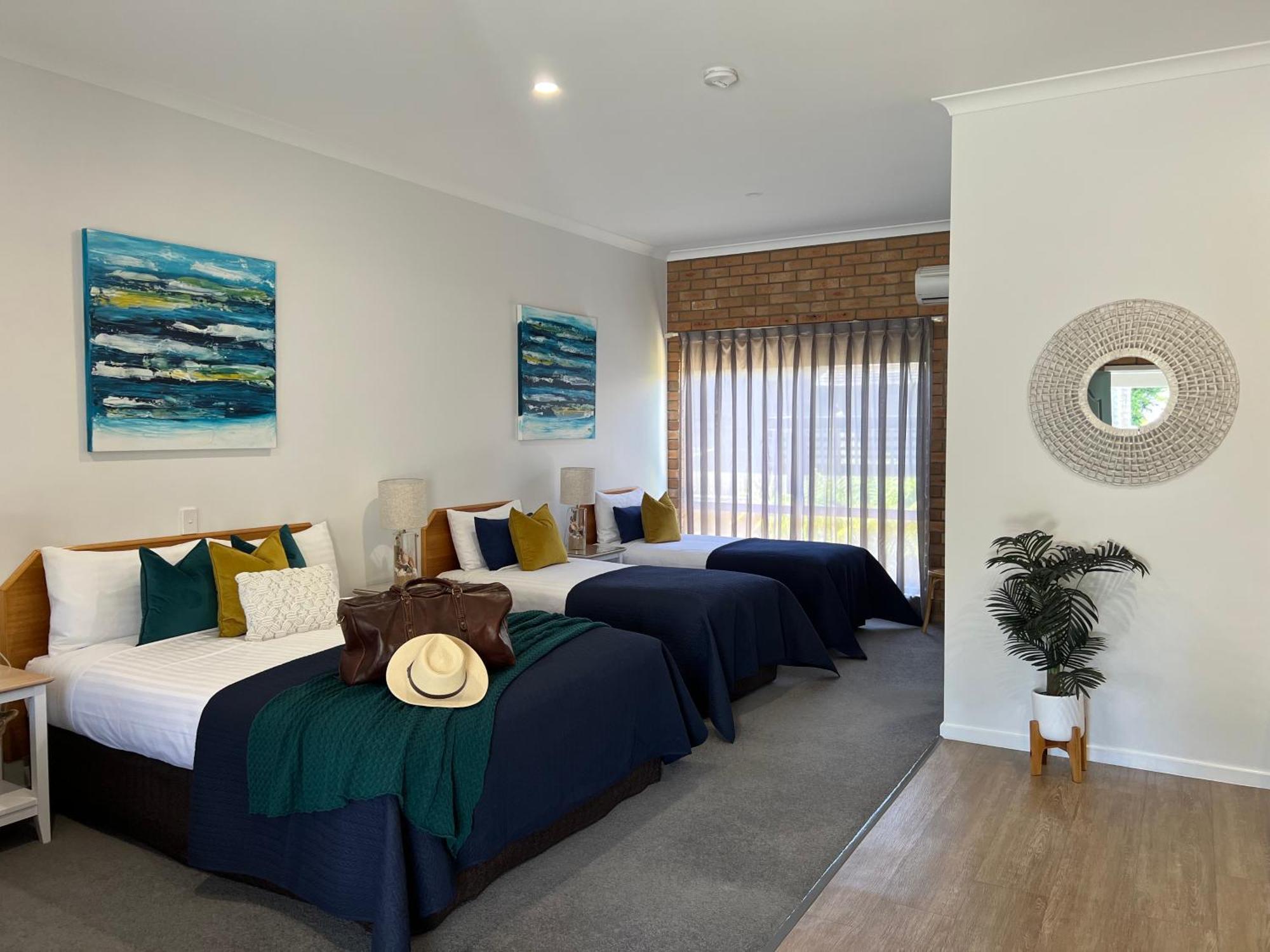 לייקס אינטרנס Coastal Waters Motor Inn מראה חיצוני תמונה