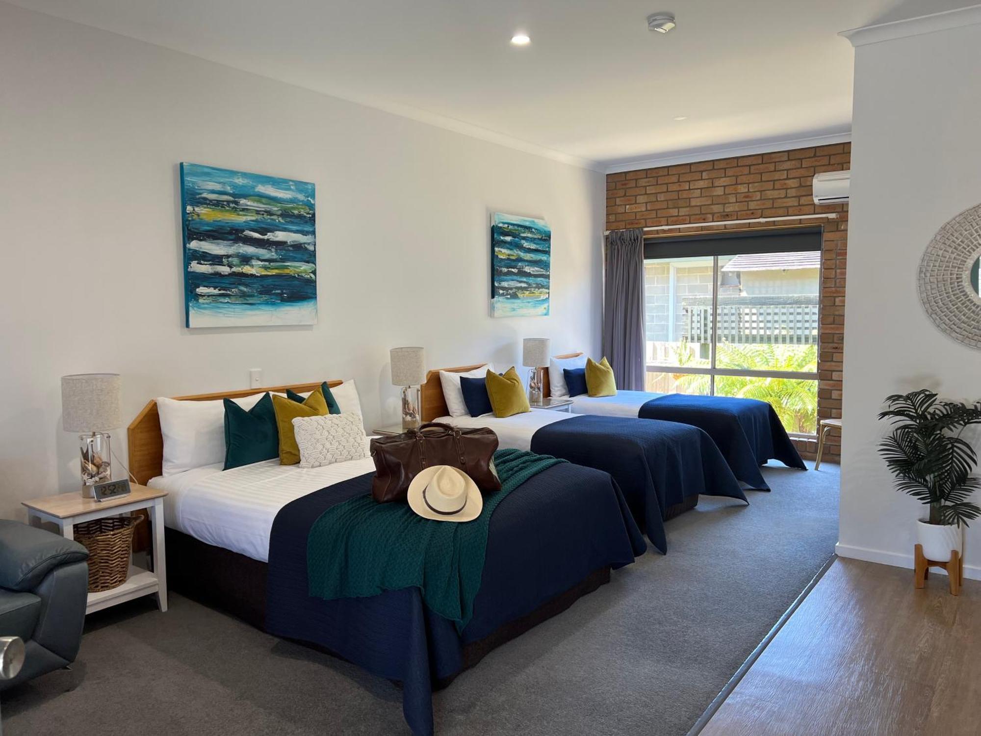 לייקס אינטרנס Coastal Waters Motor Inn מראה חיצוני תמונה